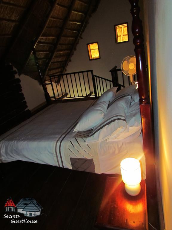 Secrets Guest House Entebbe Extérieur photo